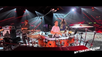 Répètes "Are You Gonna Go My Way" (L.Kravitz) avec Pierre Lucbert (batteur A.Bauer / M.Prince)