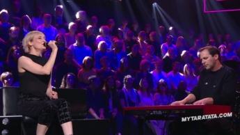 Hooverphonic "La Chanson Des Vieux Amants" (Jacqes Brel) (2025)